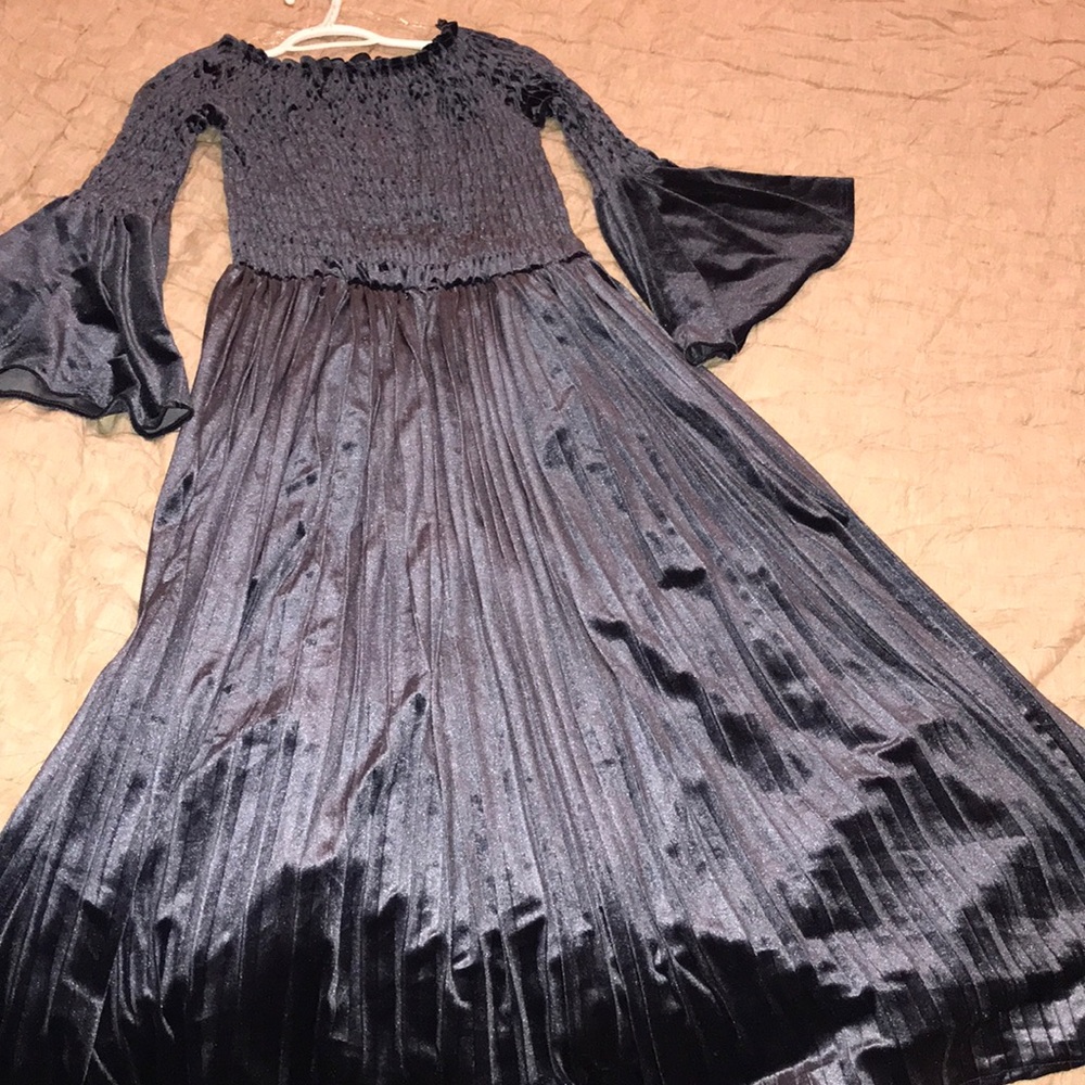Velvet Molly Green dress